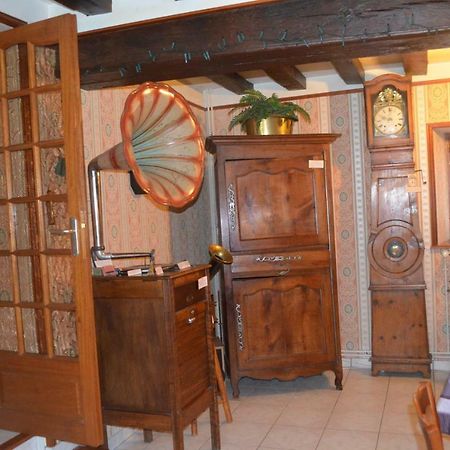 Maison D'Autrefois Mareau-aux-Pres Bagian luar foto