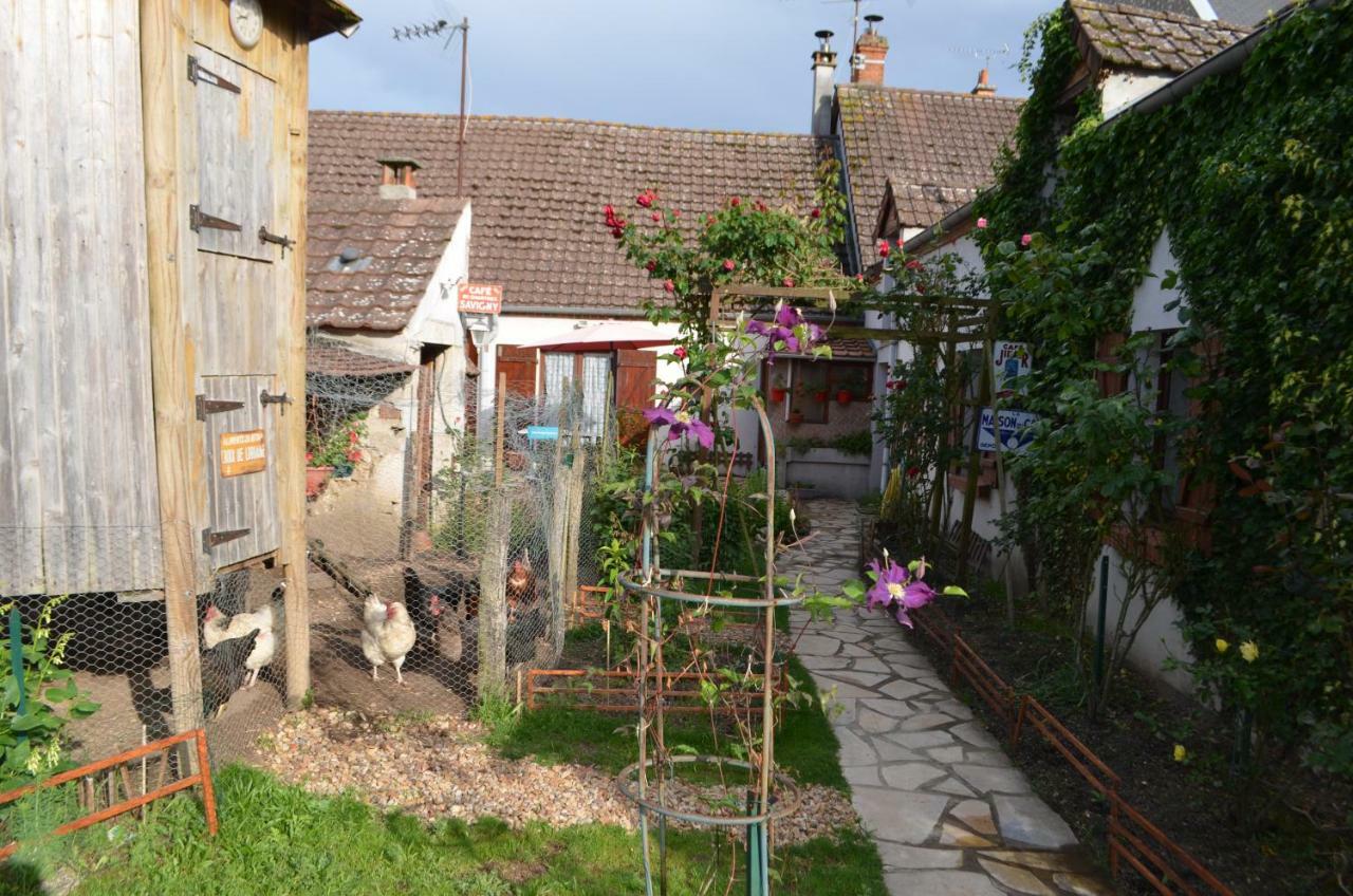 Maison D'Autrefois Mareau-aux-Pres Bagian luar foto